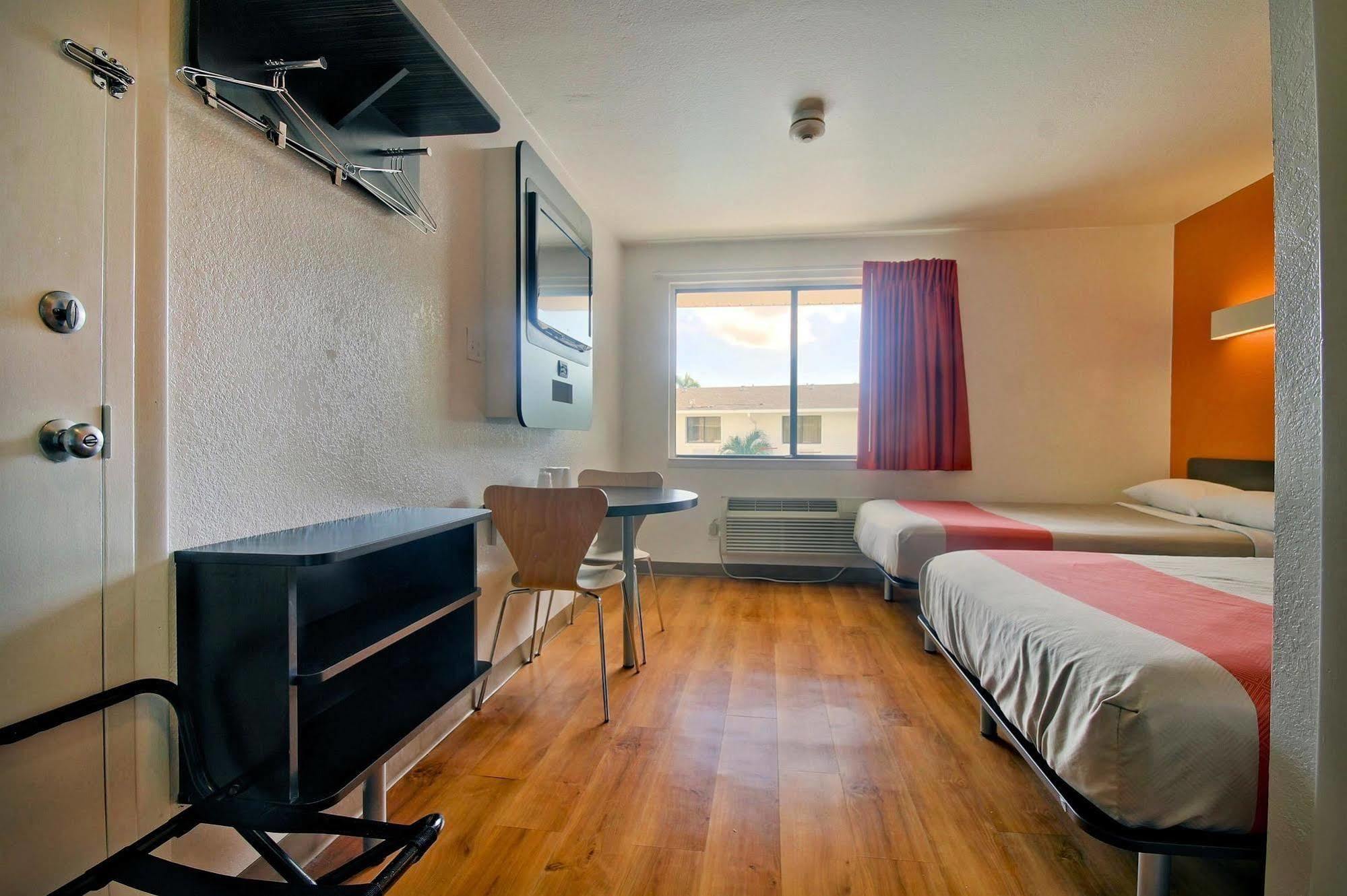 Motel 6-Fort Lauderdale, Fl Exteriér fotografie