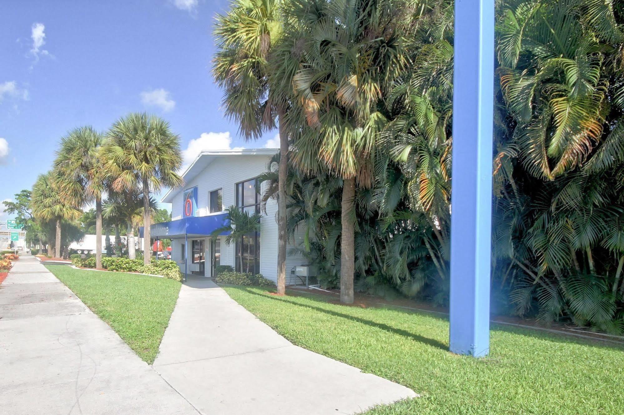 Motel 6-Fort Lauderdale, Fl Exteriér fotografie