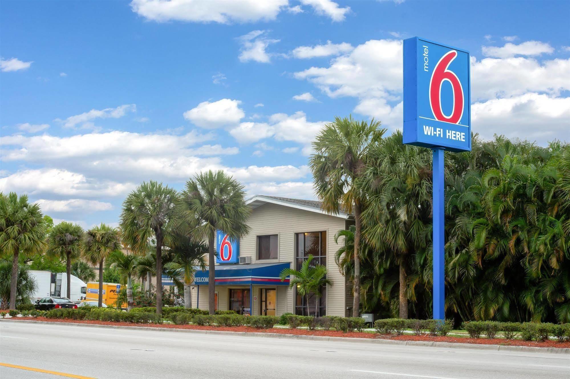 Motel 6-Fort Lauderdale, Fl Exteriér fotografie